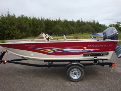 Outboard bay boat - Resorter 151 - Smoker Craft - side console /  sport-fishing / 4-person max.